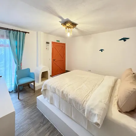 Sazli Shores Bed & Breakfast