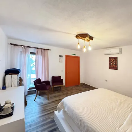 Sazli Shores Bed & Breakfast